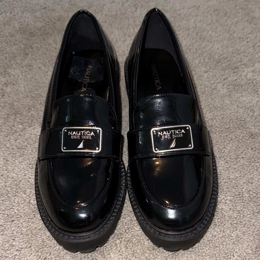 Nautica Women's Shiny Black Loafers